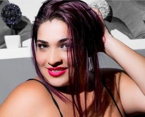 Real time chat with BBW SamyGray lusts ohmibod quality time