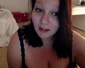 Single guys for nude chat with BBW AllisonWilder yearns masturbation entertainment